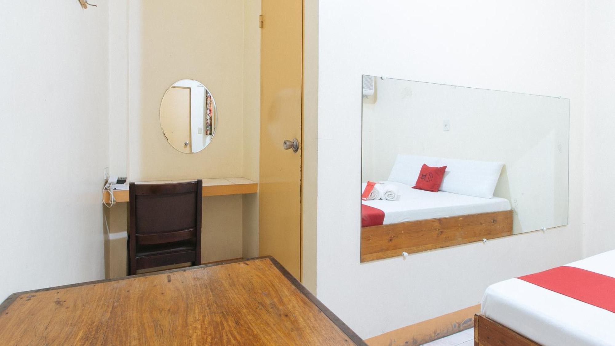 RedDoorz @ Golden Victory Hotel Mabalacat Pampanga Exterior foto